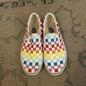 Vans Classic Slip-On Color:(Checkerboard) Rainbow/True White